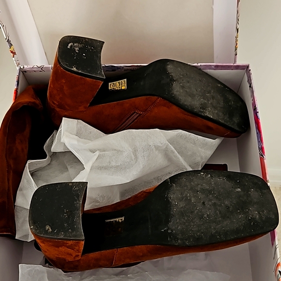 Jeffrey Campbell Hot Lava Boots Chocolate Brown Suede 9 Like New - Picture 16 of 16